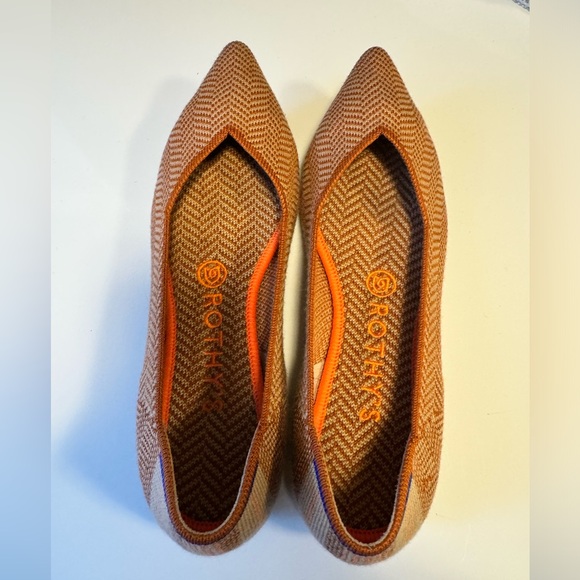 Rothy’s Point in Camel Herringbone, Size 7.5 - Picture 1 of 3
